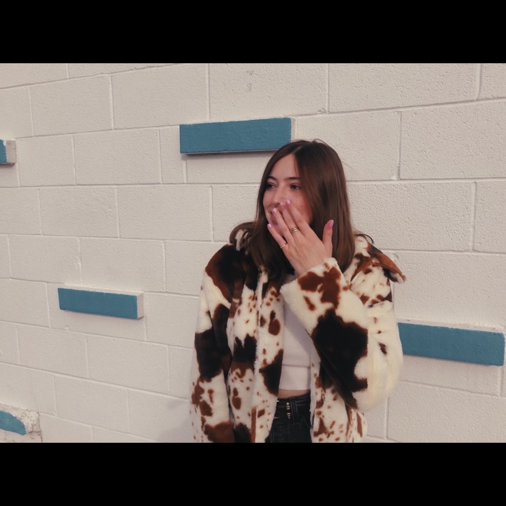 Meet your Posher, Rebecca